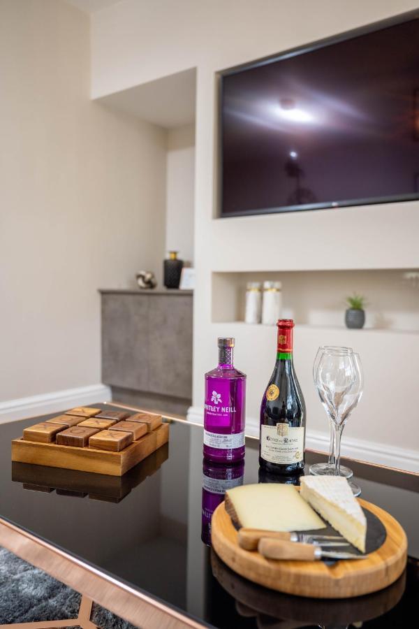 The Oaklands - Luxury Spacious 6-Bed, Near Solihull, Birmingham City, Jlr, Nec, Airport, Resorts World, Hs2 Eksteriør billede