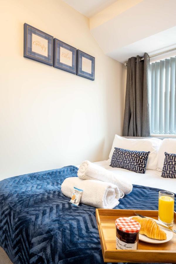 The Oaklands - Luxury Spacious 6-Bed, Near Solihull, Birmingham City, Jlr, Nec, Airport, Resorts World, Hs2 Eksteriør billede